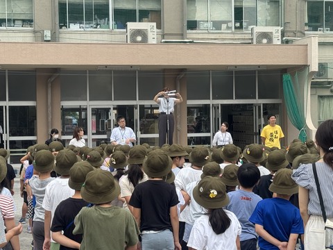 全校朝会