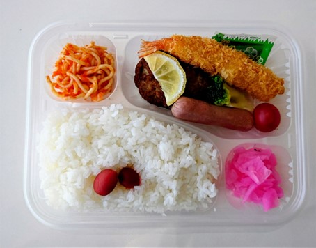 昼食