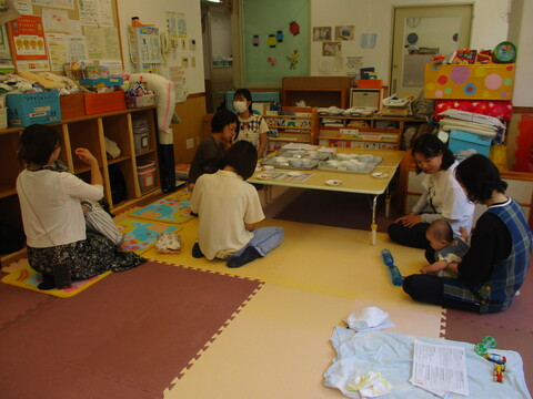 お話を聞いています。