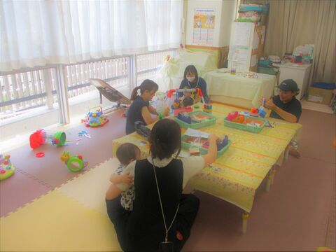 作品を作っているところです。