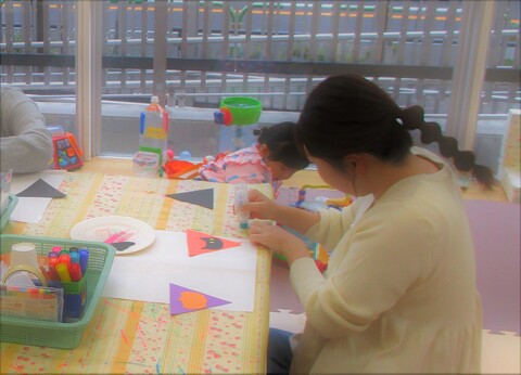 作品を作っているところです。