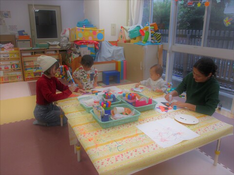 作品を作っているところです。