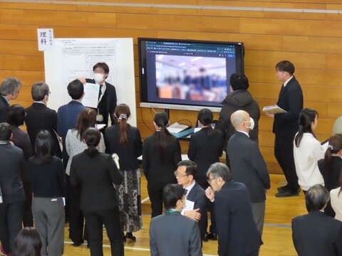 研究発表会の様子