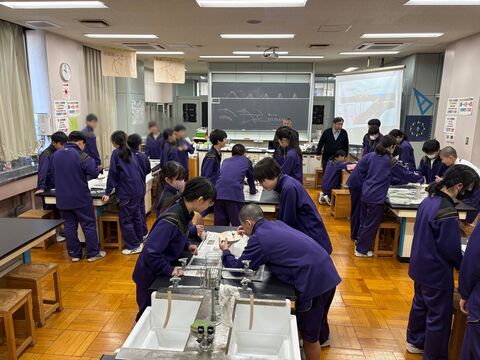 理科出前授業のようす(6)