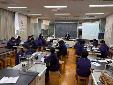 理科出前授業の様子