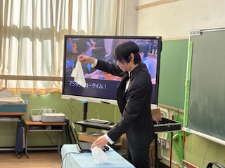 11