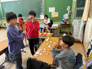 6