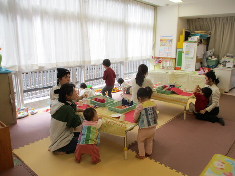 作品を作っているところです。