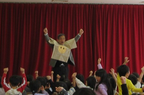 始業式　えいえいおー！