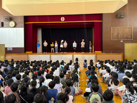 全校朝会