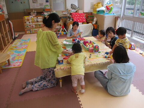 作品を作っているところです。