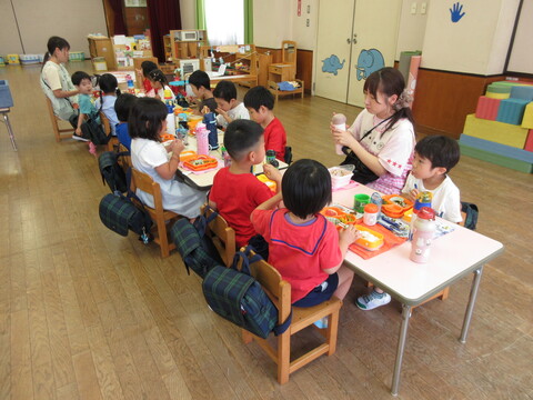 給食