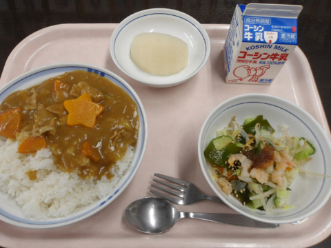 給食