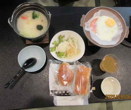 朝食