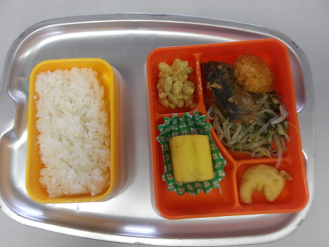 お弁当給食